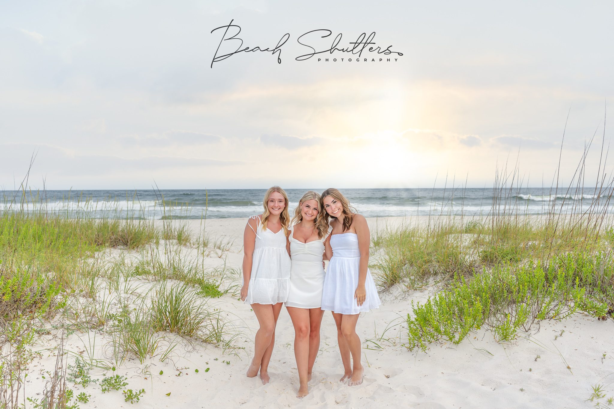 Senior photos with friends at Orange Beach.